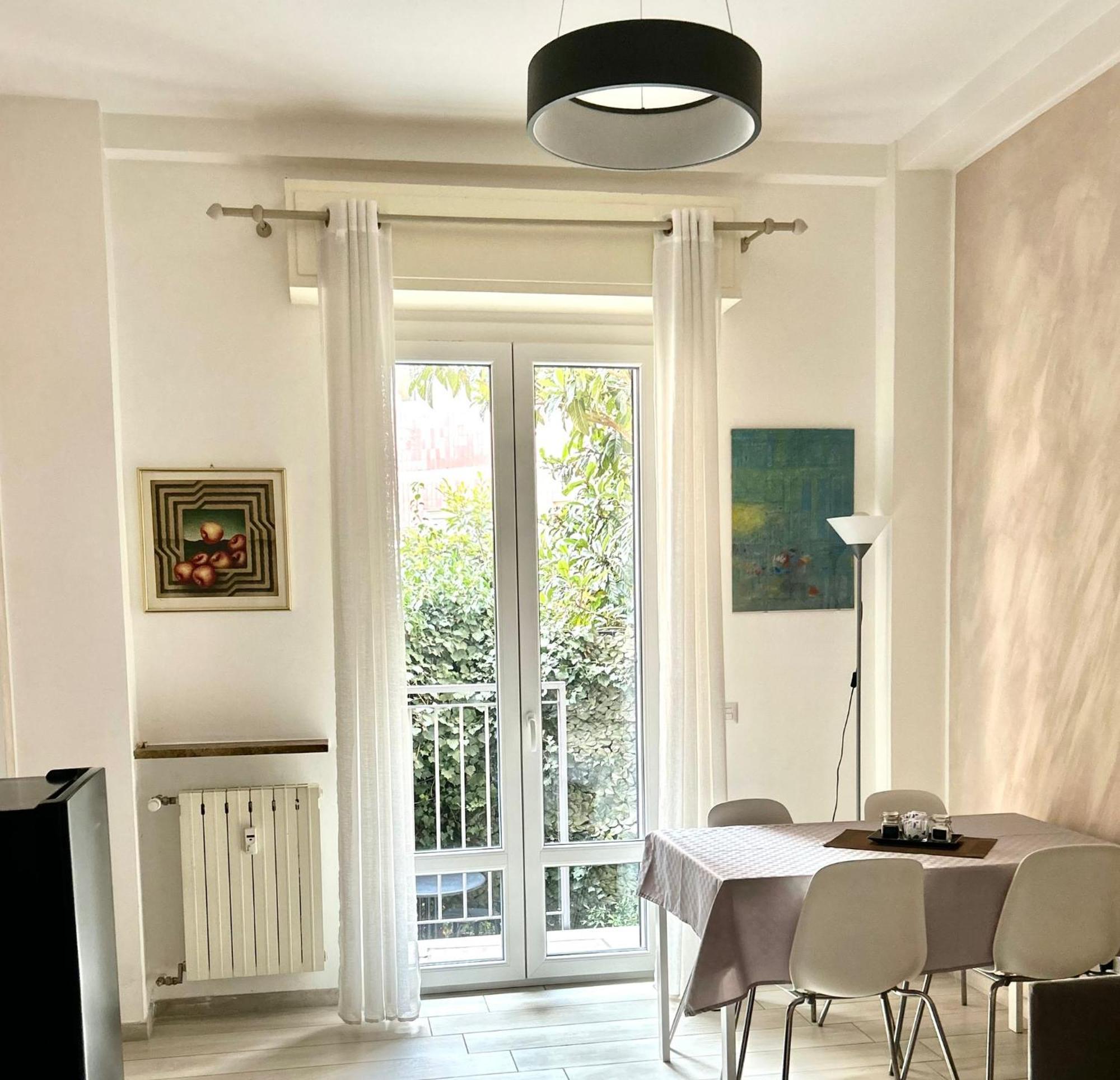Lovely 2 Room Apartment With Small Garden Milan Exterior photo
